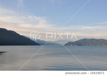 Famous Harrison Hot Springs lake view Famous Harrison Hot Springs lake view 10429871