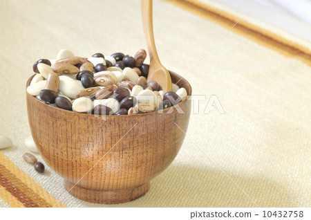 colored beans in wooden bowl colored beans in wooden bowl 10432758