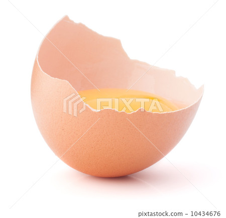 Breaking egg isolated on white background cutout Breaking egg isolated on white background cutout 10434676