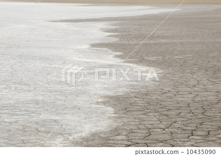 Salt desert Salt desert 10435090