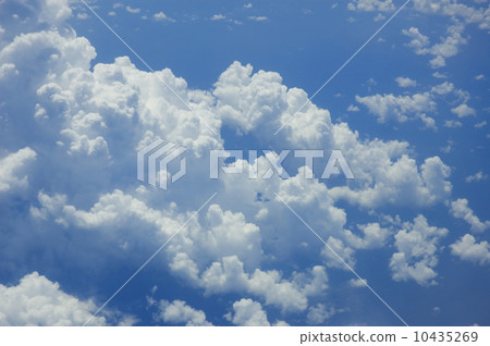Clouds 10435269