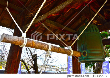 Benkei's bell (Sumaji / Hyogo ku, Suma-ku Sumadera-cho) 10435597