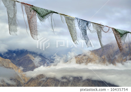 mountain, himalayas, flag 10435754