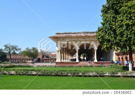 在一般觀眾中,Argel城堡的Diwane武器,其中拱形重疊 在一般觀眾中,Argel城堡的Diwane武器,其中拱形重疊 10436001