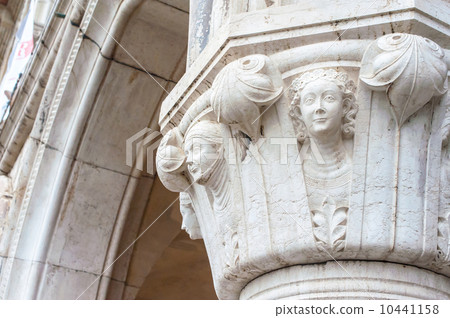 Construction, venice, details Construction, venice, details 10441158