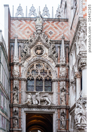 Construction, venice, details Construction, venice, details 10441165