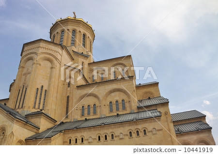Tbilisi Sameba Cathedral 10441919