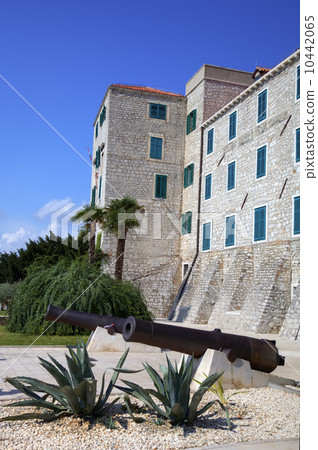 Cannons and Rectors palace in Shibenik (Sibenik), Croatia Cannons and Rectors palace in Shibenik (Sibenik), Croatia 10442065