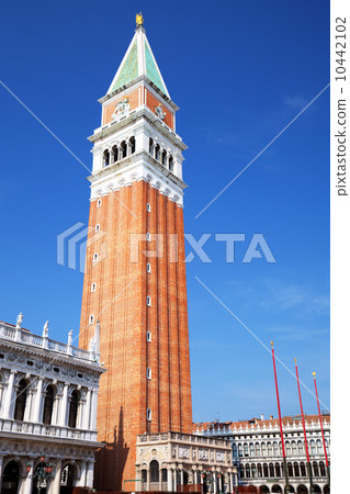 St Mark's Campanile in Venice, Italy St Mark's Campanile in Venice, Italy 10442102