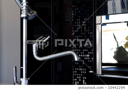 Faucet close up Faucet close up 10442294