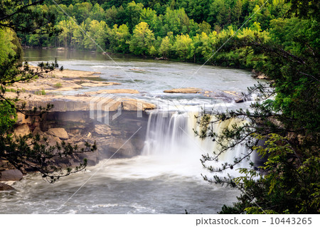 Cumberland falls 10443265