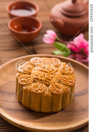 traditional chinese mooncake in festival traditional chinese mooncake in festival 10443429