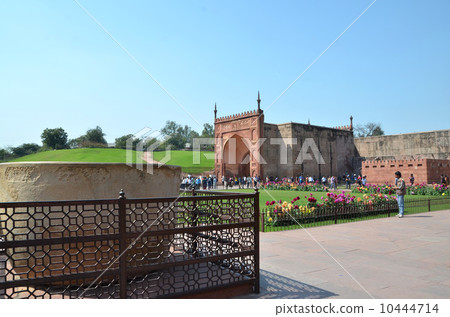 The Royal Bath used by Amal Suin gate and the emperor of Agra Castle 10444714