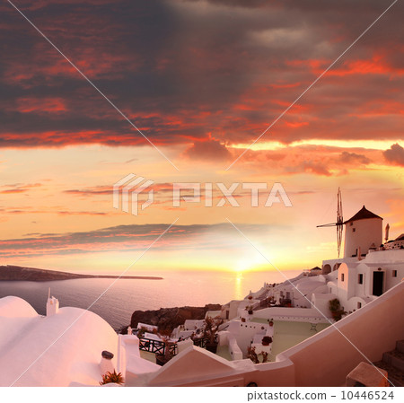 Windmills in Oia village,  Santorini island, Greece 10446524