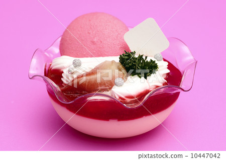 Strawberry tiramisu Strawberry tiramisu 10447042