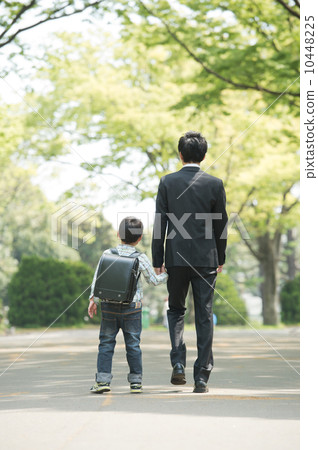 Father and son who go to work Father and son who go to work 10448225