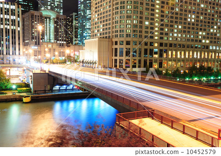 Chicago River Walk 10452579