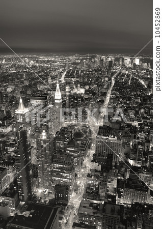 New York City Manhattan skyline aerial view at dusk black and wh New York City Manhattan skyline aerial view at dusk black and wh 10452869