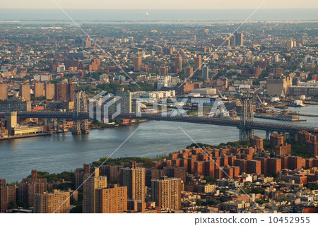 Williamsburg Bridge New York City 10452955