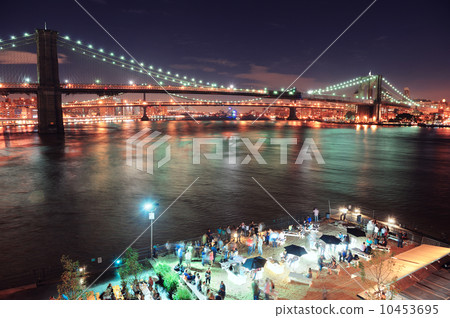 Brooklyn bridge in New York City Brooklyn bridge in New York City 10453695