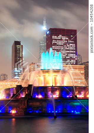 Chicago night scene Chicago night scene 10454208