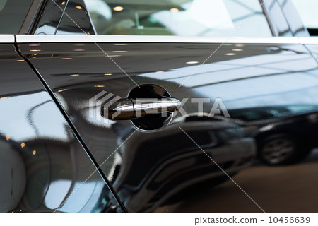 modern car 10456639