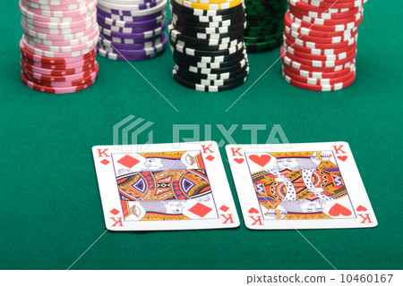 Two kings 10460167