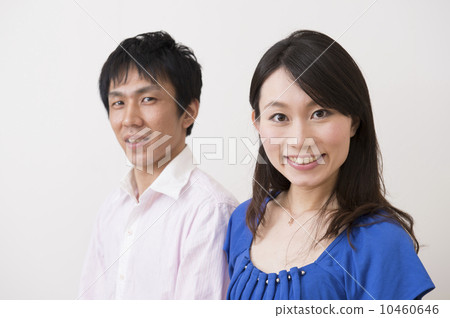 Men and women in their thirties 10460646