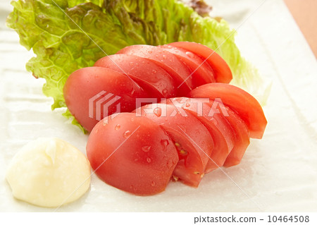 Chilled tomatoes 10464508