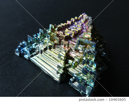 Bismuth artificial crystal Bismuth artificial crystal 10465605