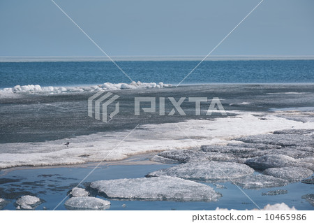 Arctic scene Arctic scene 10465986