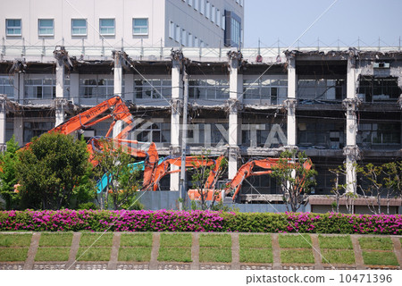 Metropolitan Police Department during demolition Shizuu Driver's License Examination Hall Old Government Building 10471396
