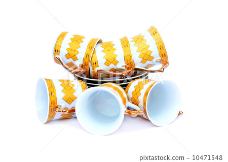 Cups with dishes Cups with dishes 10471548