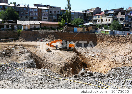 Construction site 10475060