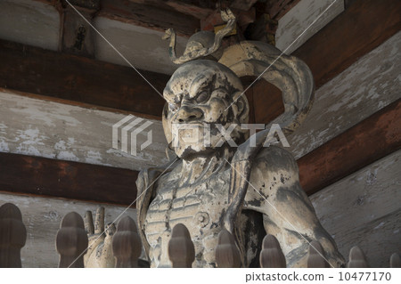 The King's statue of Ninna-ji 10477170