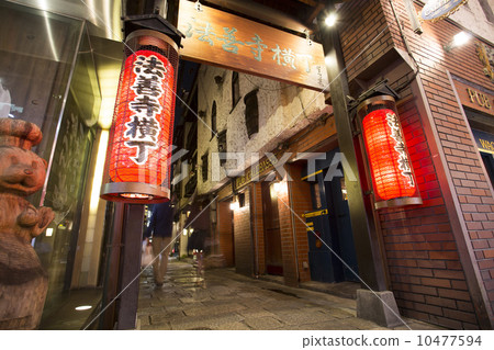 Hozenji Alley Night view Hozenji Alley Night view 10477594