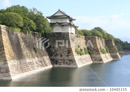 Osaka Castle  10485155