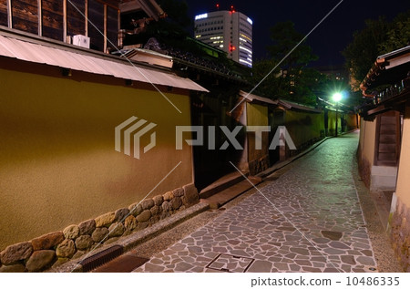 Evening view of the ruins of Nagamachi samurai residence [side] 10486335