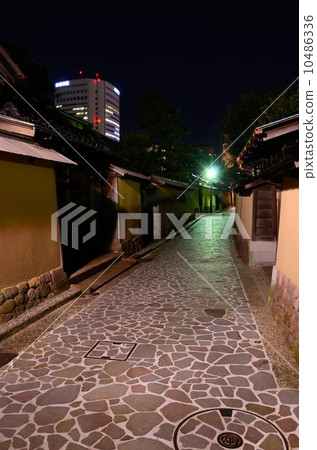 Evening scenery of Nagamachi samurai house residence [vertical] 10486336
