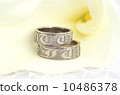 Wedding ring and color 10486378