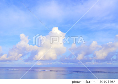 Blue sky 10491162