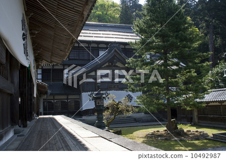 Large Housekeeper of Eiheiji Temple 10492987
