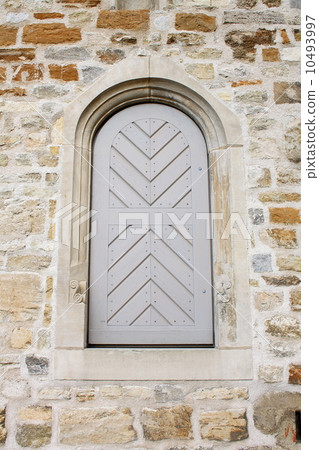 Old wooden door in church Cathedral 10493997
