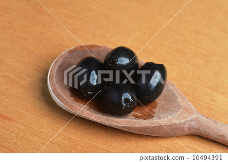 black  olive 10494391