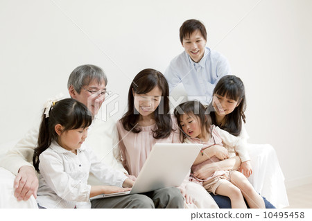 A group of three generation families 10495458