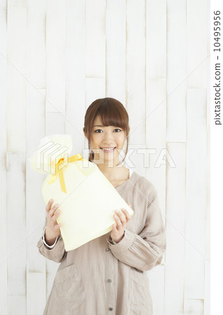 有禮物的女人 10495956