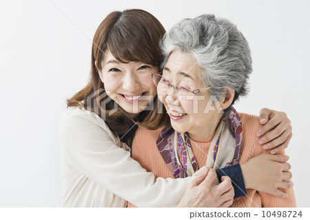 Grandmother and daughter · Home nursing care 10498724