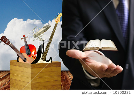 Teacher share the musical knowledge Teacher share the musical knowledge 10500221