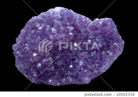 amethyst crystal stone 10501316