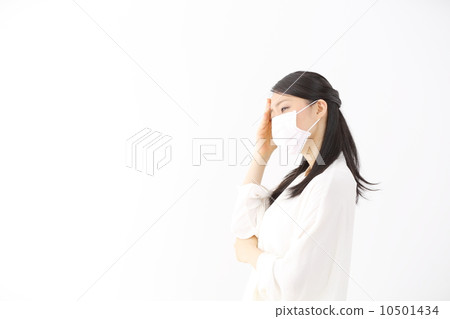 A girl who masked it A girl who masked it 10501434
